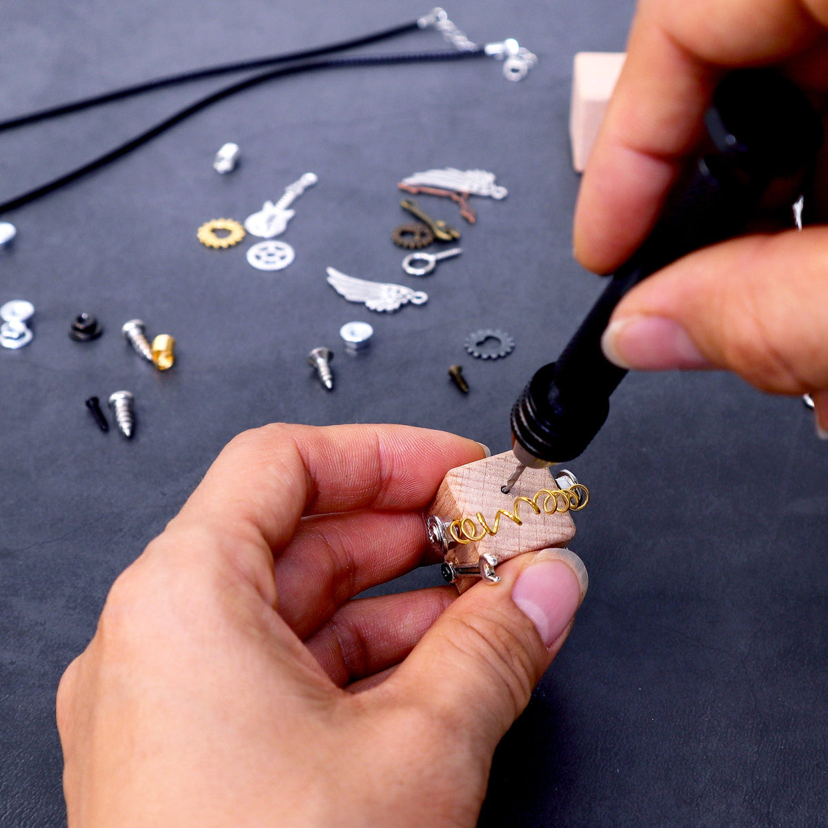 DIY Timberbot Kit – Build 2 Wooden Robots, Make Keychains & Necklaces