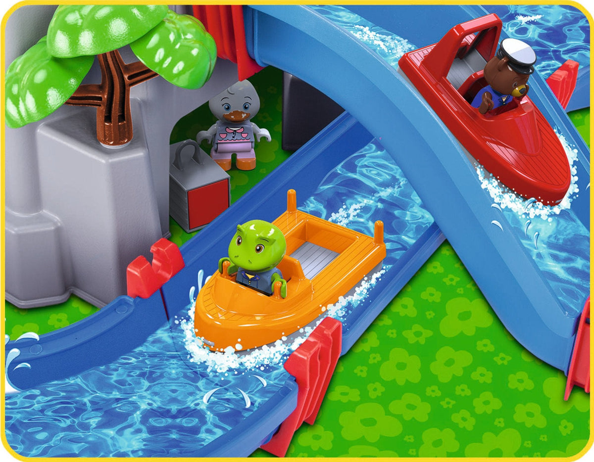 Crazy Mountain Lake Water Playset