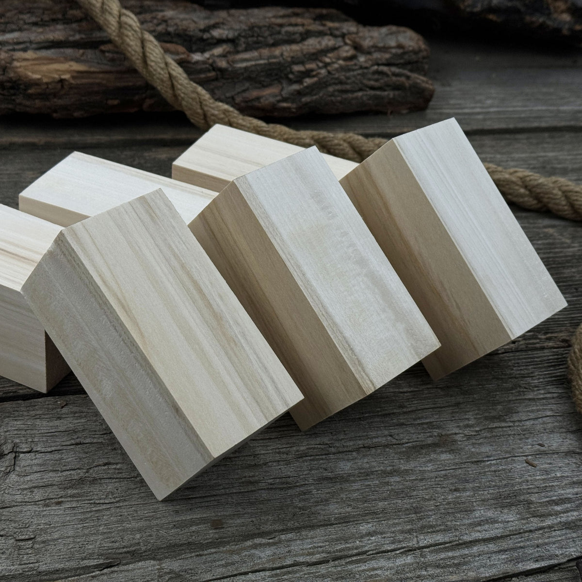 Set of 6 Linden Wood Carving Blanks, 10 × 5 × 5 cm (3.94 × 1.97 × 1.97 inches)